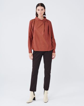 Cropped Fitted Pants - 001613086 - image 2